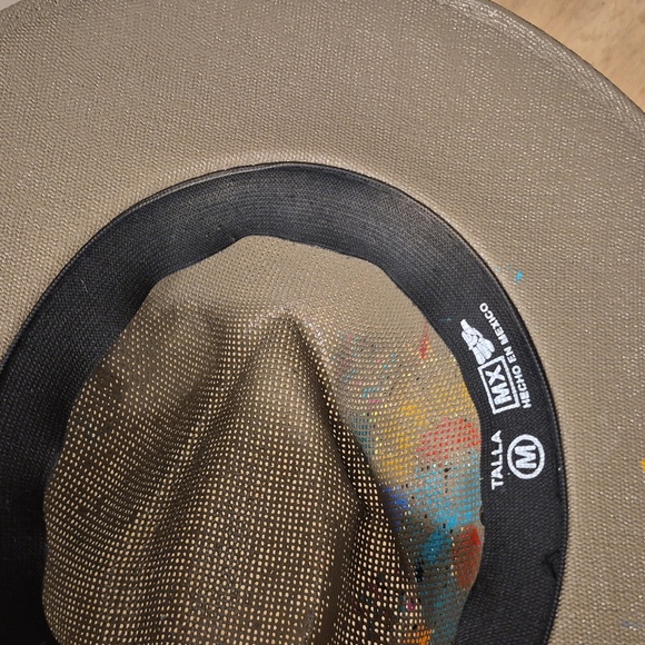 Hand Painted Mexican Artisanal Staw Fedora Hat - Picture 6 of 8
